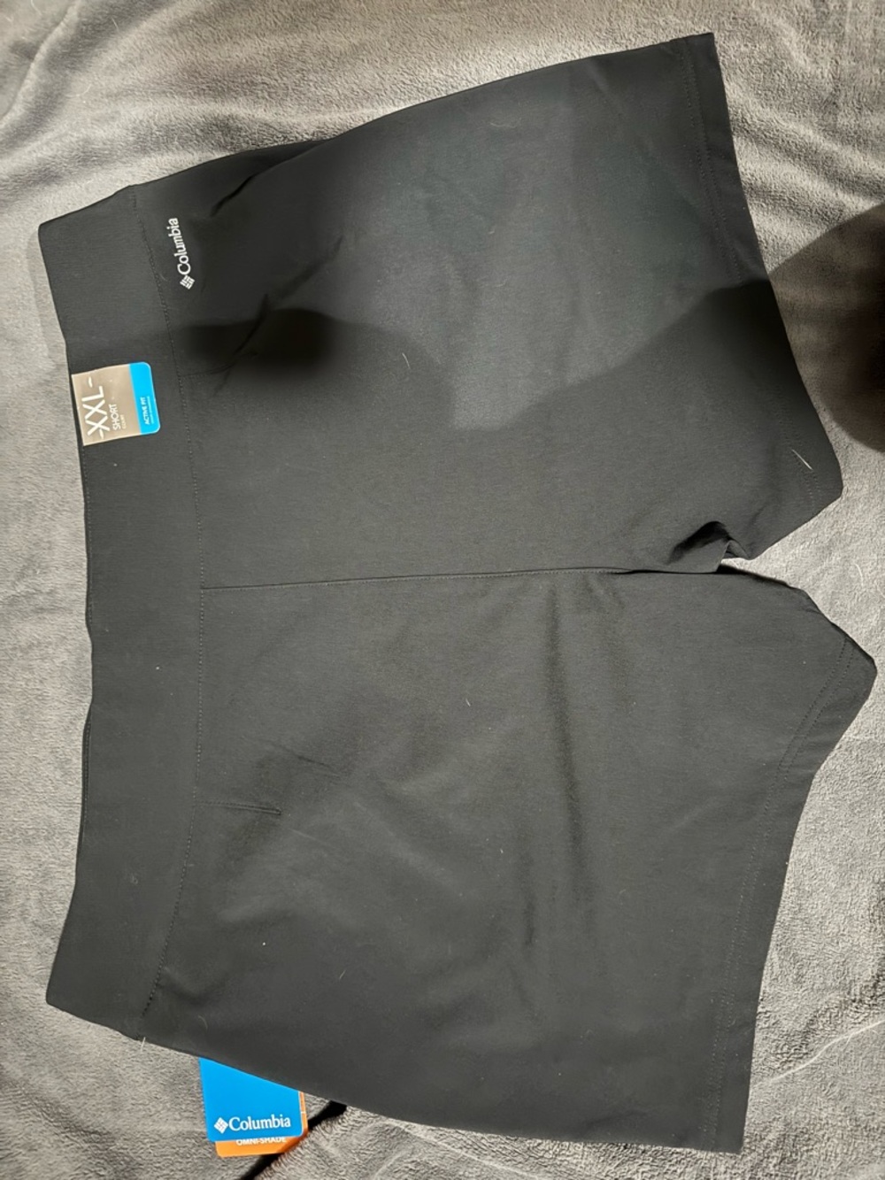 Columbia Black Shorts with Blue Hang Tag